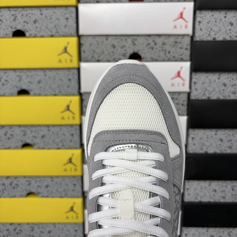 Dior B25 Sneaker 10