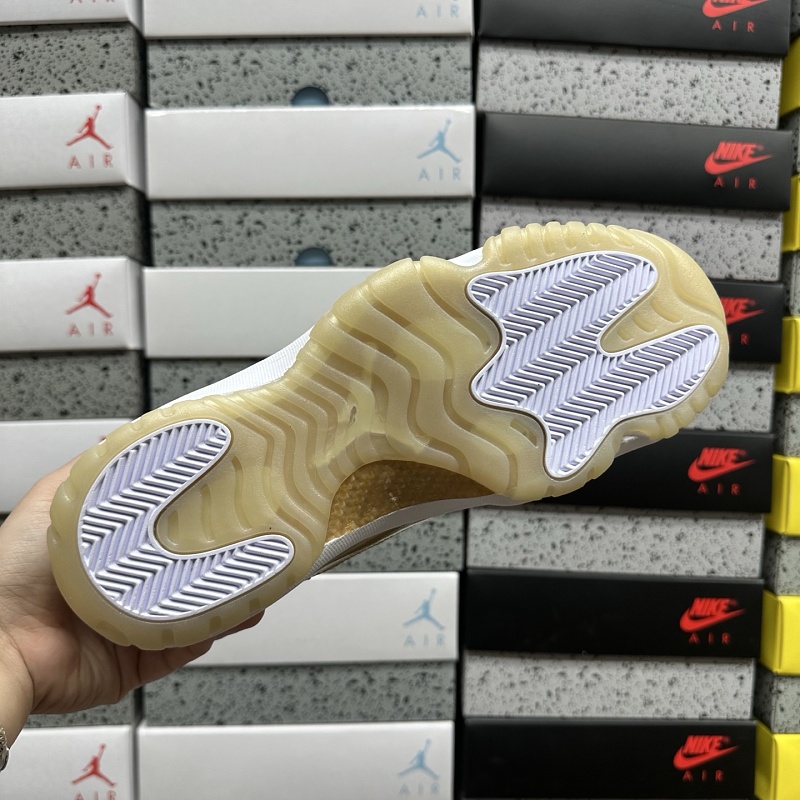 Jordan 11 Apparel 2