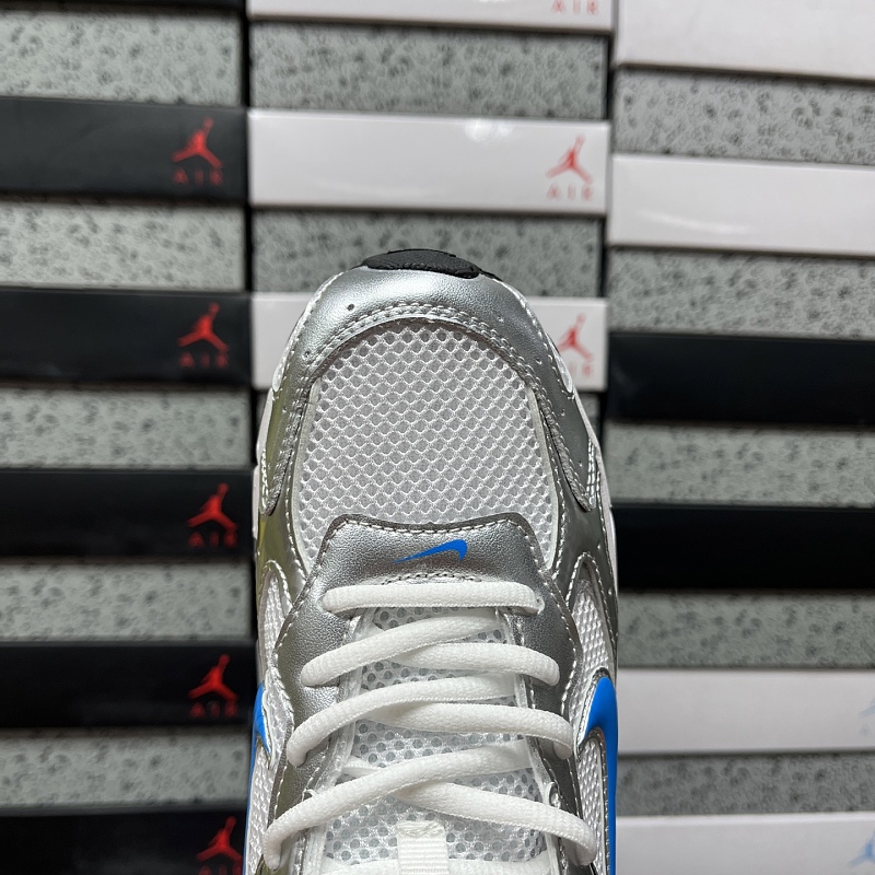 Nike Vomero 6