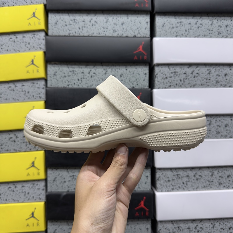 Crocs M3-m7 · 3