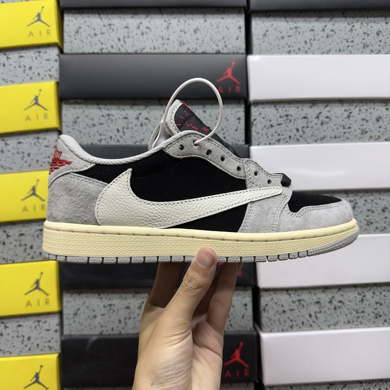 Jordan 1 Sneakers 10