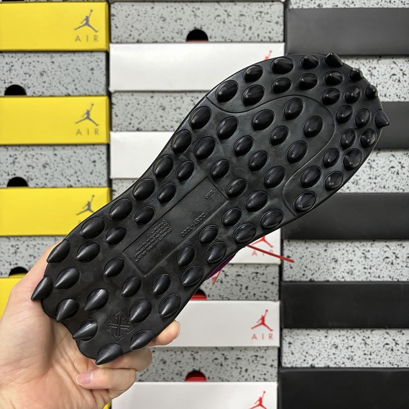 Off-White™ Odsy · 3