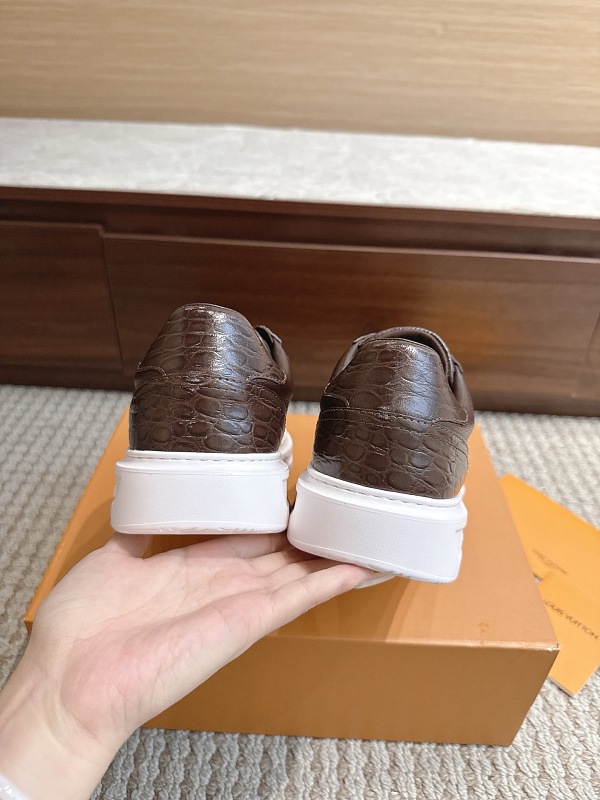 Trainer 52 · 2