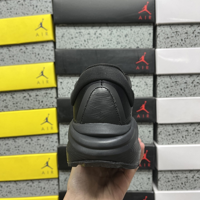 UA 40-45 5338038 黑金钩 · 3