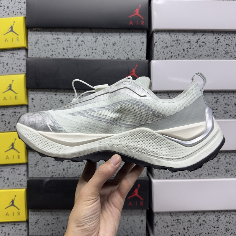 Holo Peak · 3