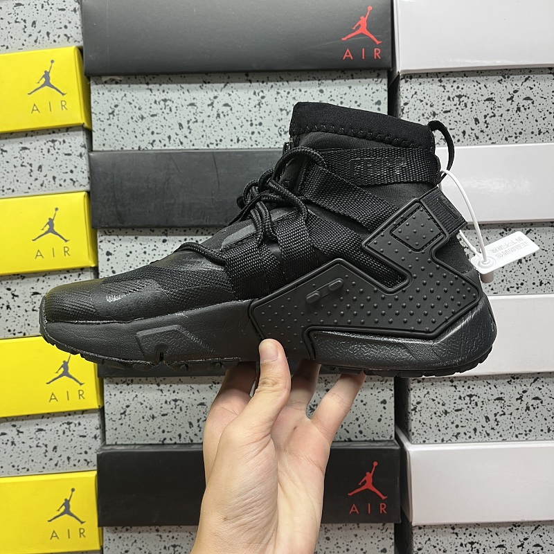 Air Huarache Gripp · 4