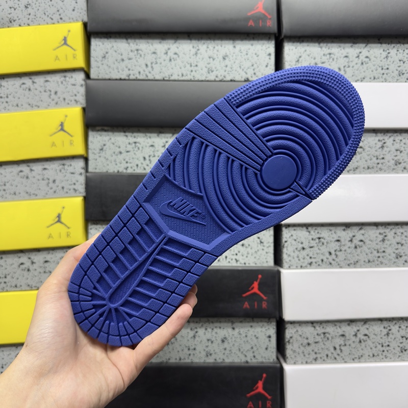 Jordan 1 Sneakers