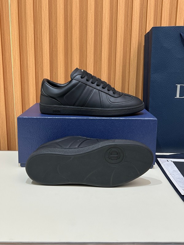 B01 Training Shoes · 3