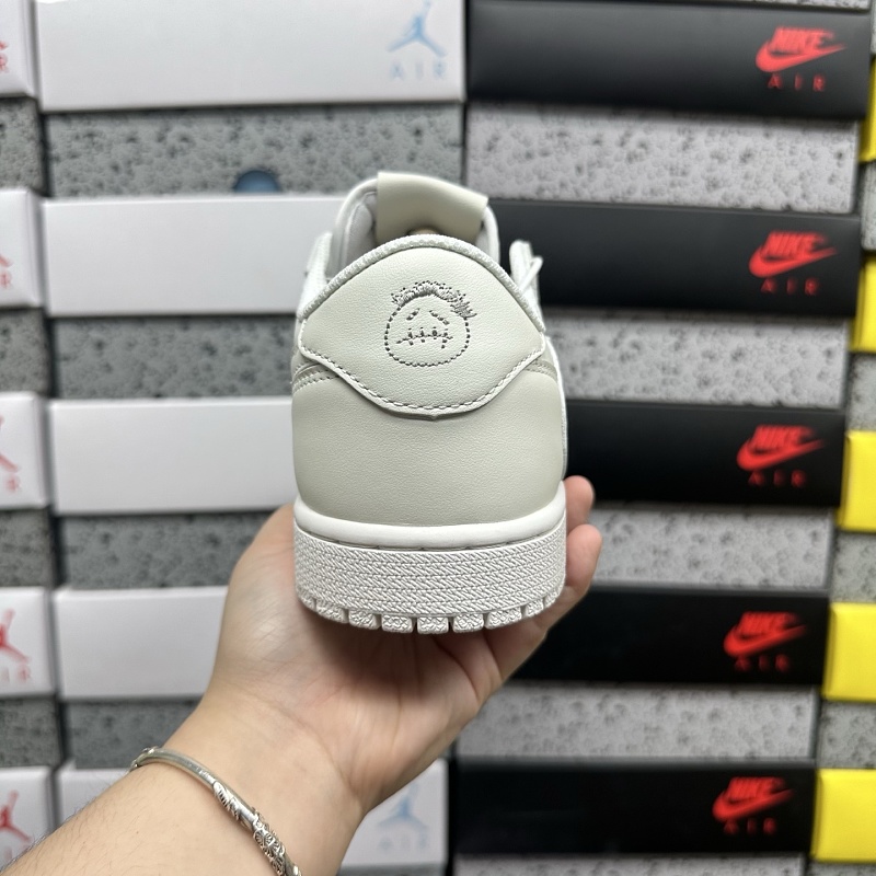 Jordan 1 Sneakers · 3