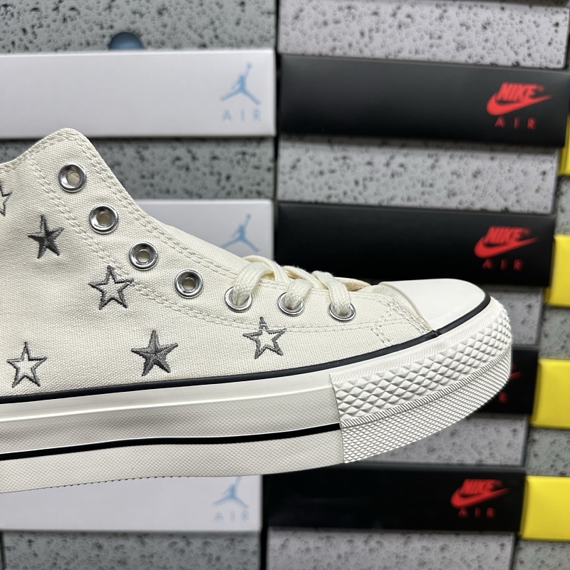 Converse Chuck Taylor Sneakers 6