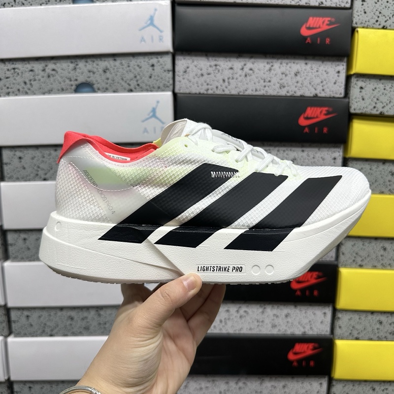 Adizero Adios 4M 9