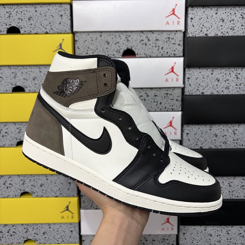 Jordan 1 Sneakers · 3