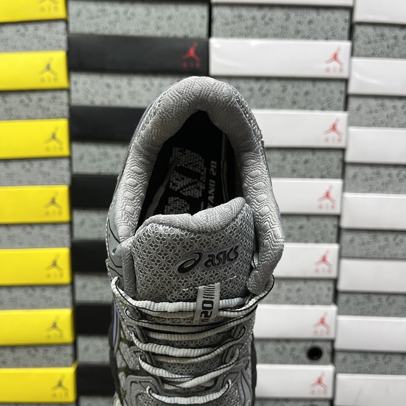 Asics Sneakers · 5