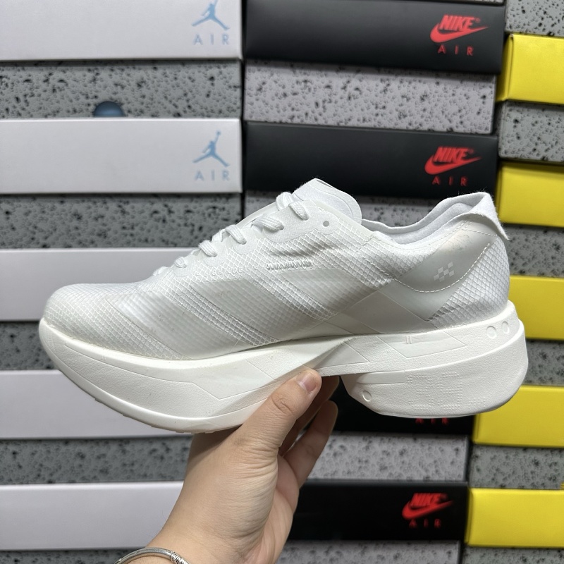 Adizero Adios 4M 8