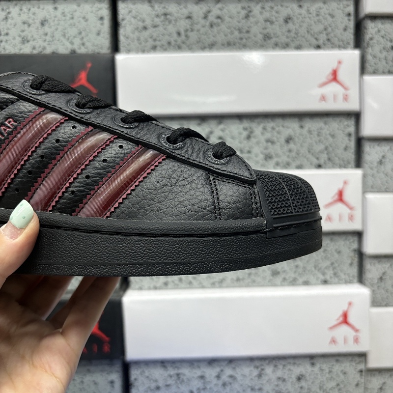 Superstar 4