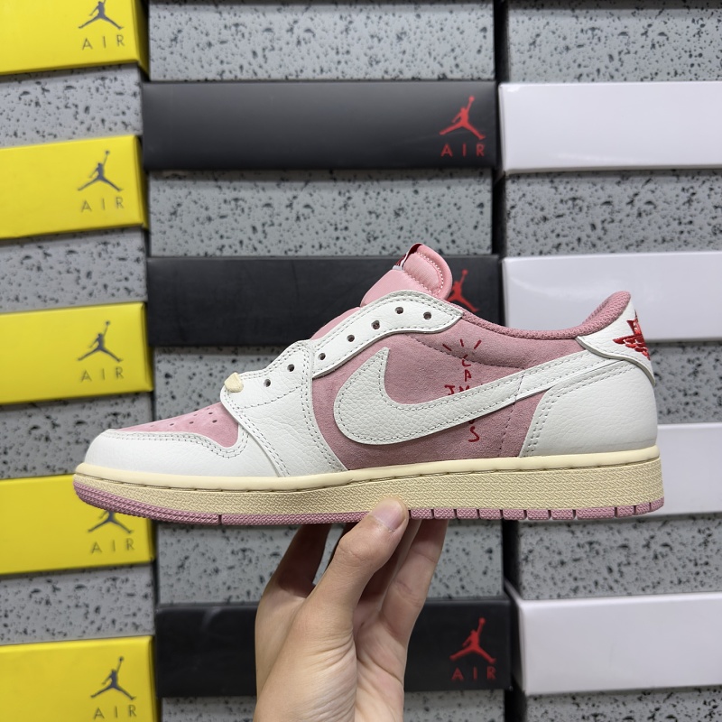Travis Scott Reverse Swoosh Sneakers · 4