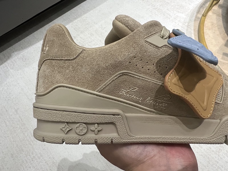 1V Trainer 23 5