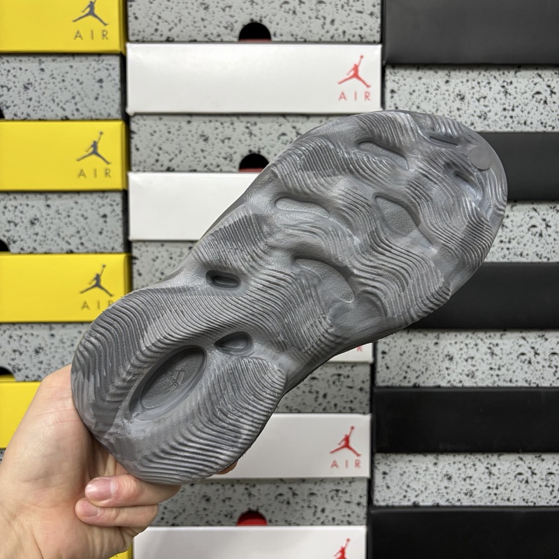 Foam Rnnr · 3