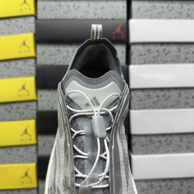 Holo Peak · 4