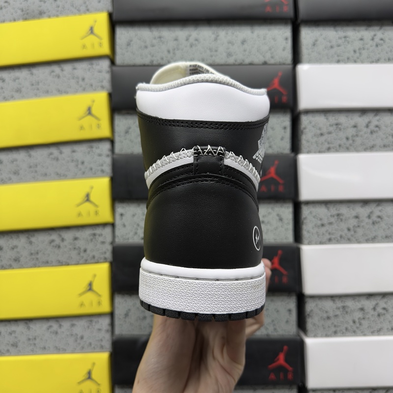 Jordan 1 Sneakers 2
