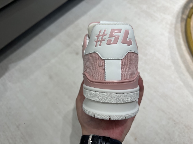 1V Trainer 33 · 6