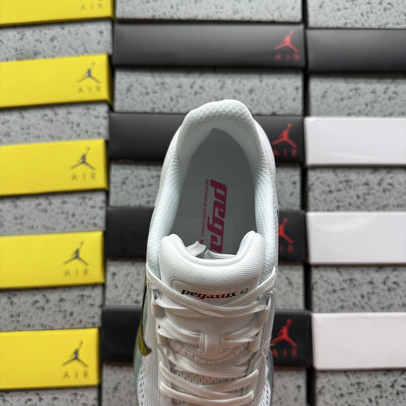 Zoom Pegasus 42 4