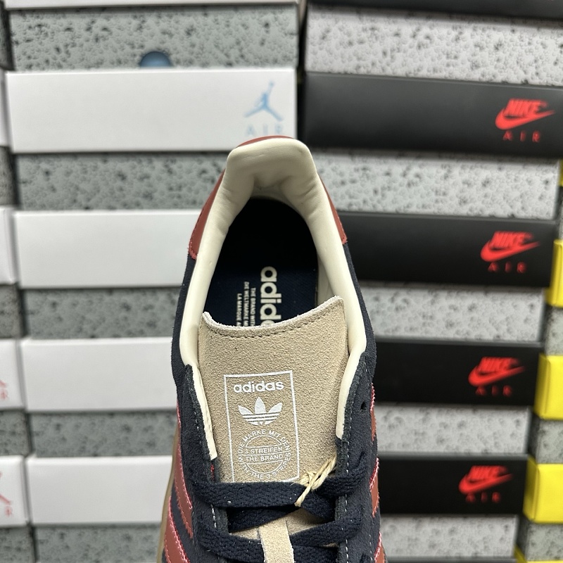 Gazelle Indoor 4