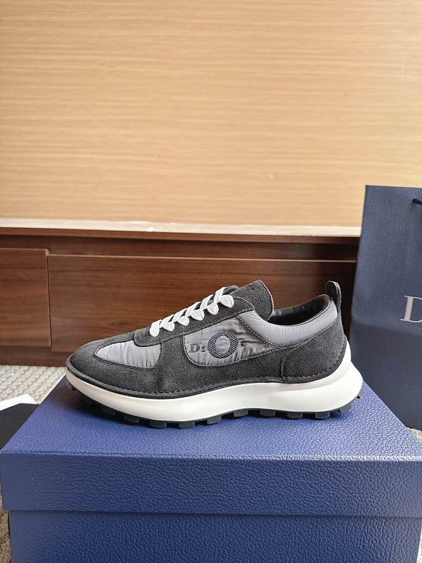 Casual Squash Sneaker 9