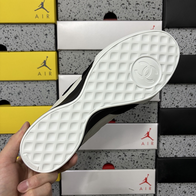 Chanel 26S Sneakers 3