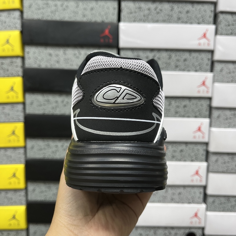 Dior B30 Sneakers · Black White Gray 4
