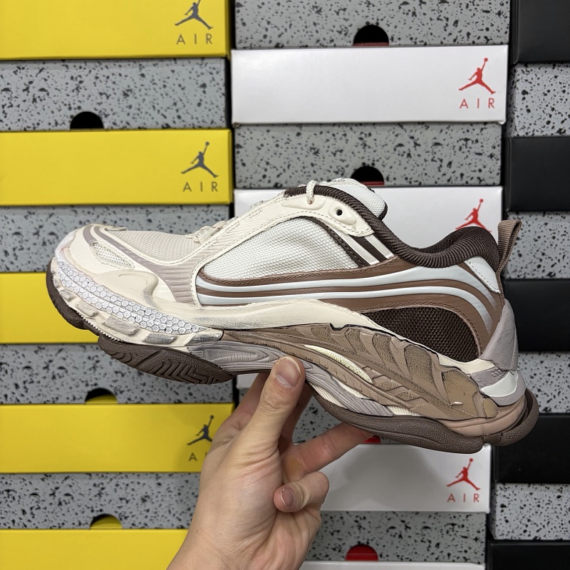 Triple S.2 Triple S 2 2290 · 4