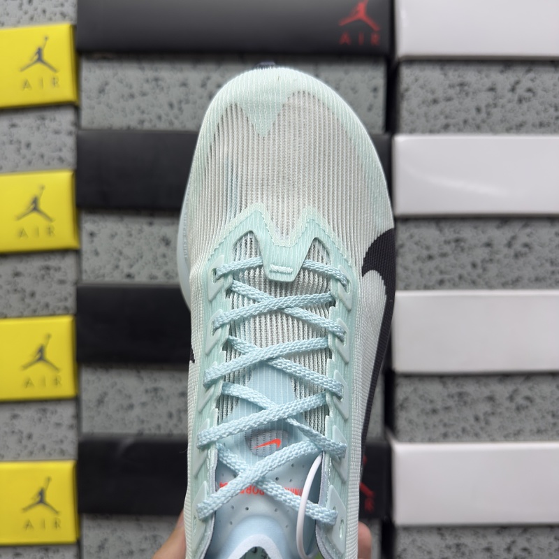 Air Zoom Xvaporfly Next% 4/ 5