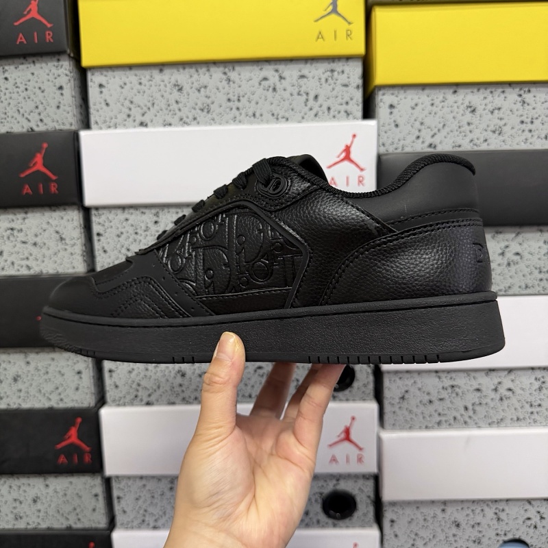 Dior B28 Sneakers