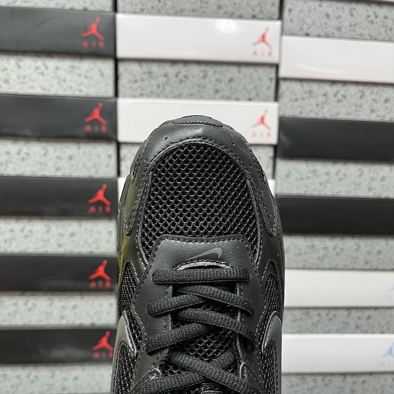 Nike Vomero 6
