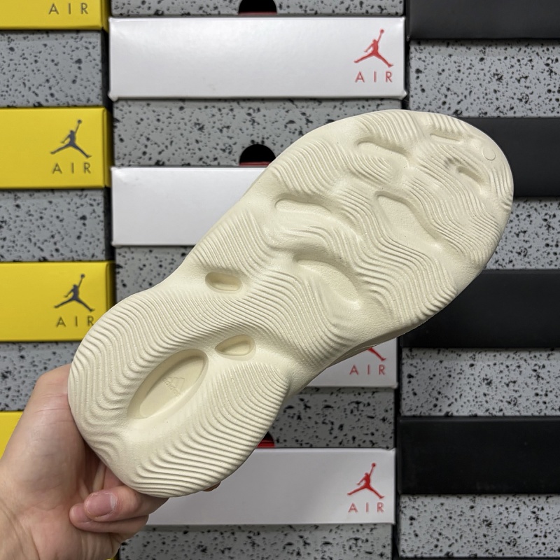 Foam Rnnr · 3