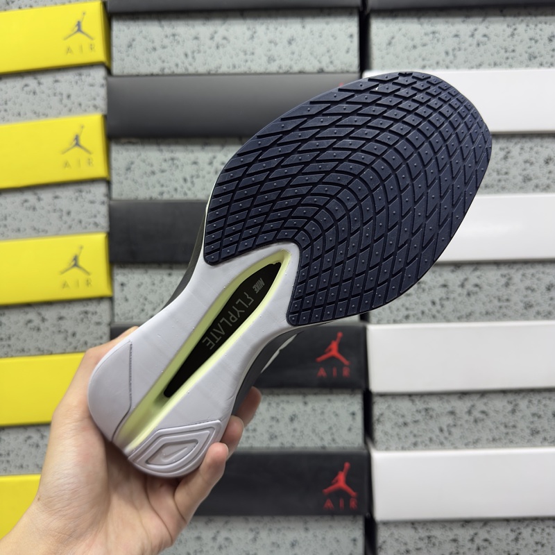 Air Zoom Xvaporfly Next% 4/