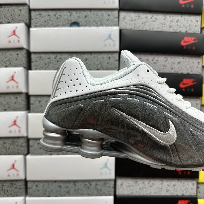 Shox R4 1B7703-100 · 5