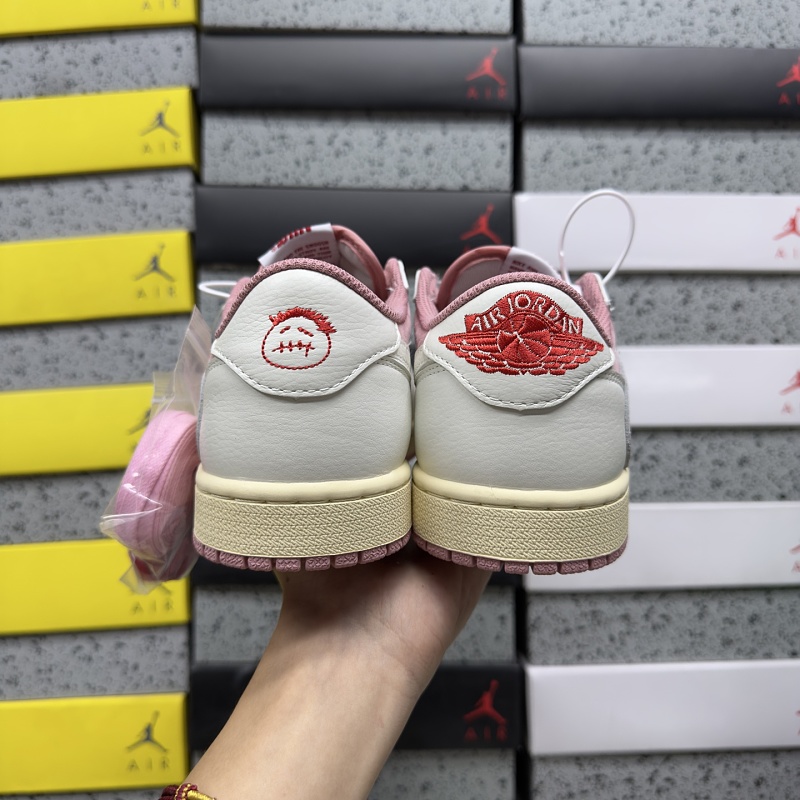 Jordan 1 Sneakers