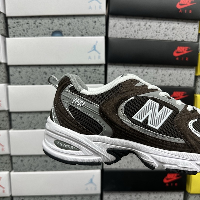 New Balance 530 Sneakers · 5