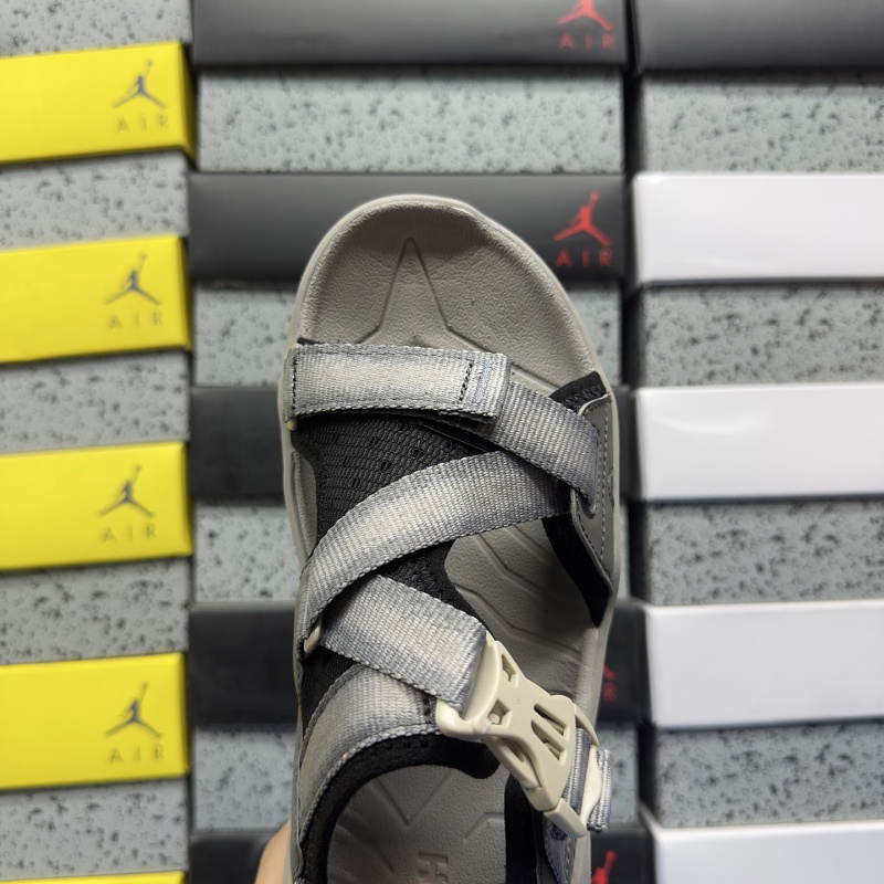 W Infini Hike Tc /bcmn · 5
