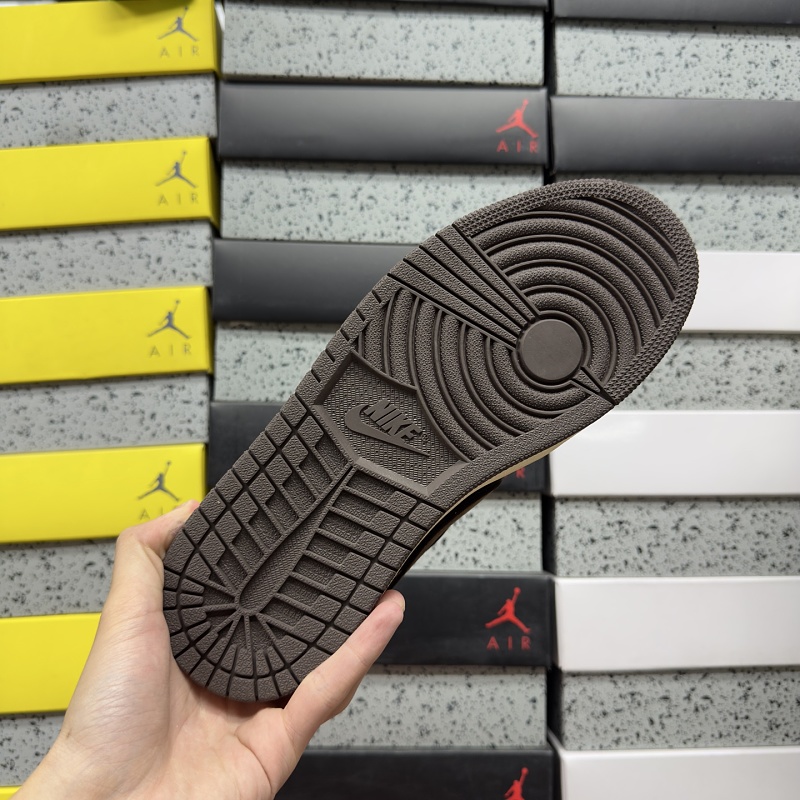 Travis Scott Reverse Swoosh Sneakers 2