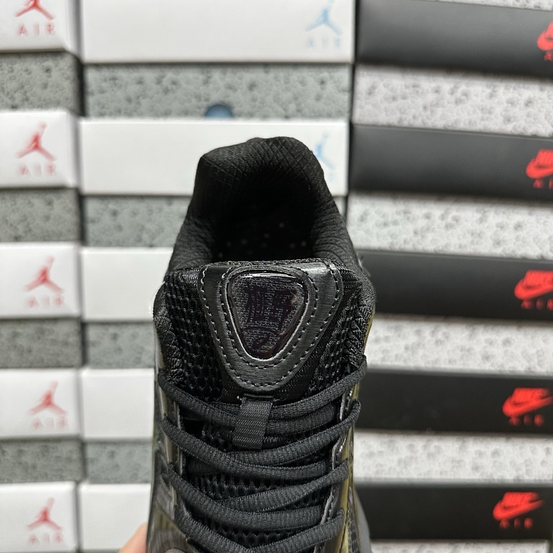 Kayano 12.1 1203A976-001 · 4