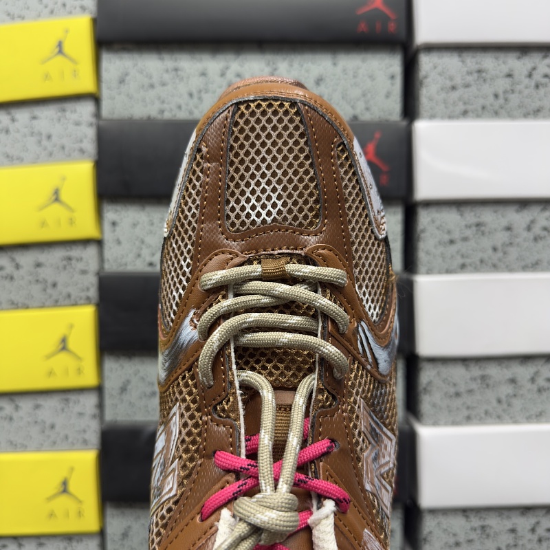 New Balance 530 · Distressed Brown 5