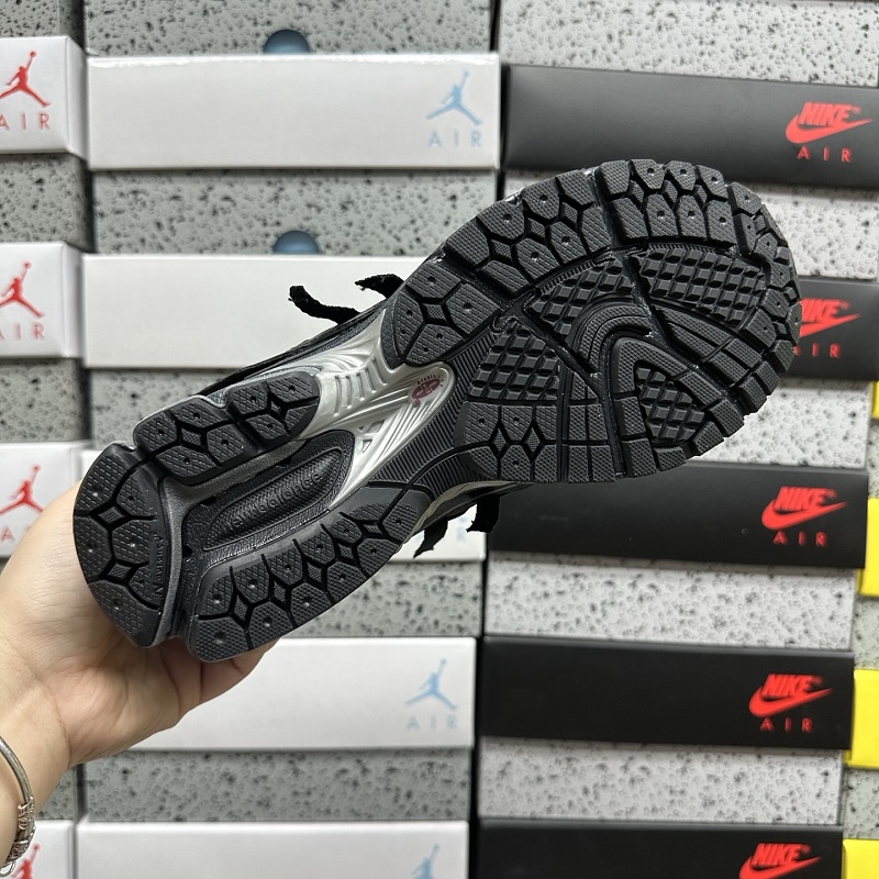 New Balance 1906 Sneakers · 6