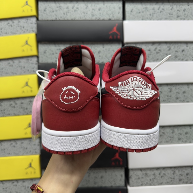 Jordan 1 Sneakers