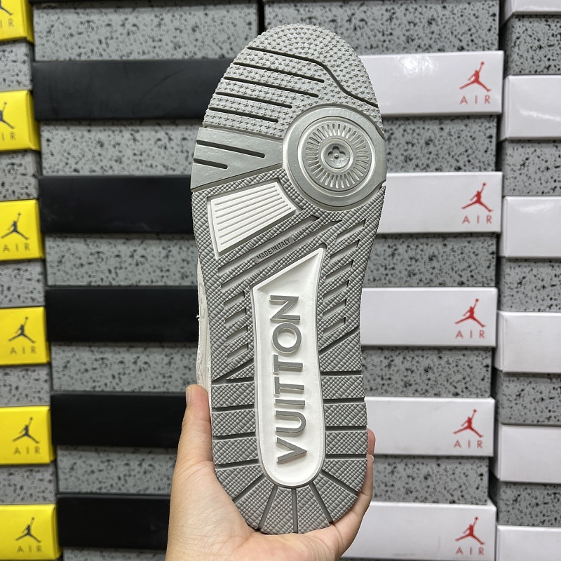 Trainer · 3