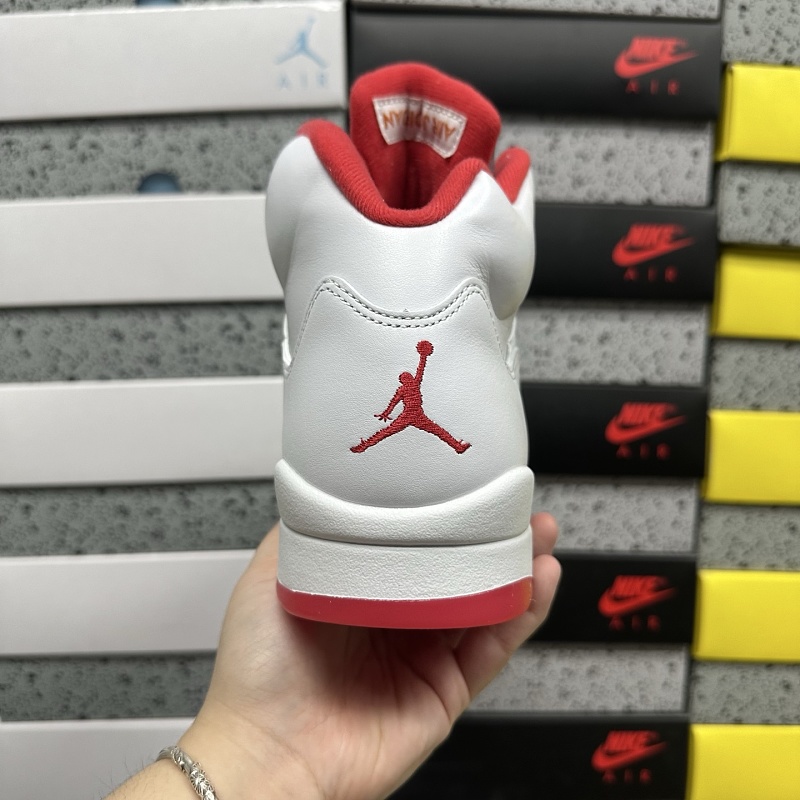 Jordan 5 Sneakers 3