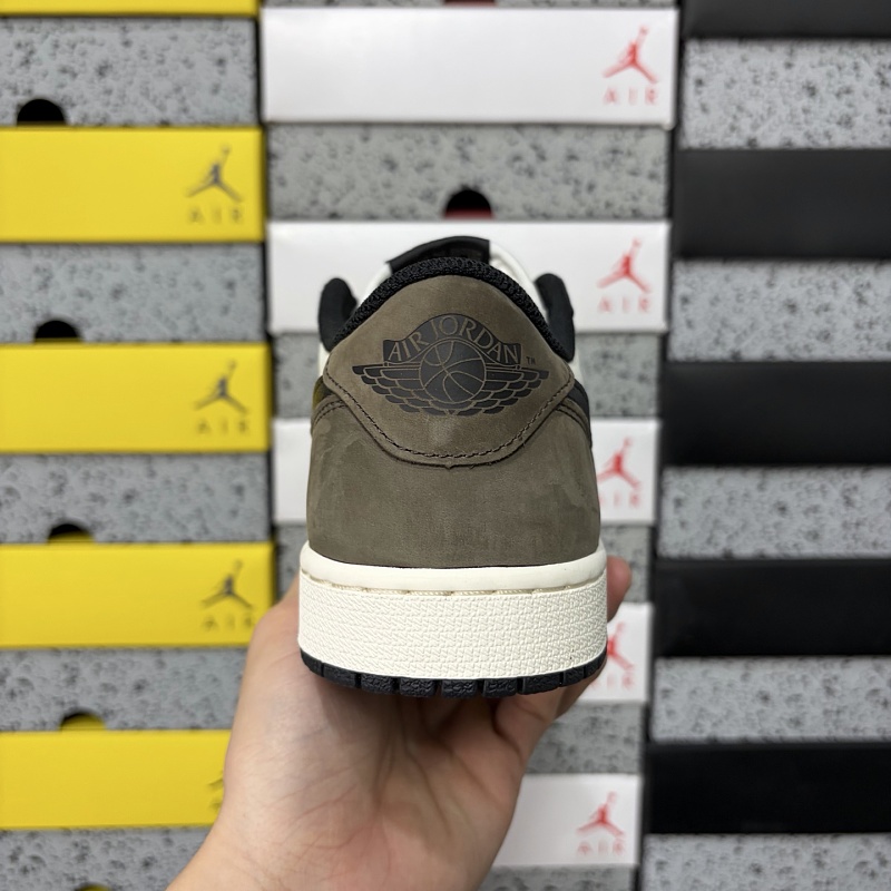 Jordan 1 Sneakers 6