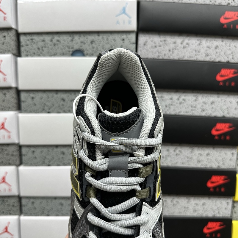 New Balance 1906 Sneakers · 4