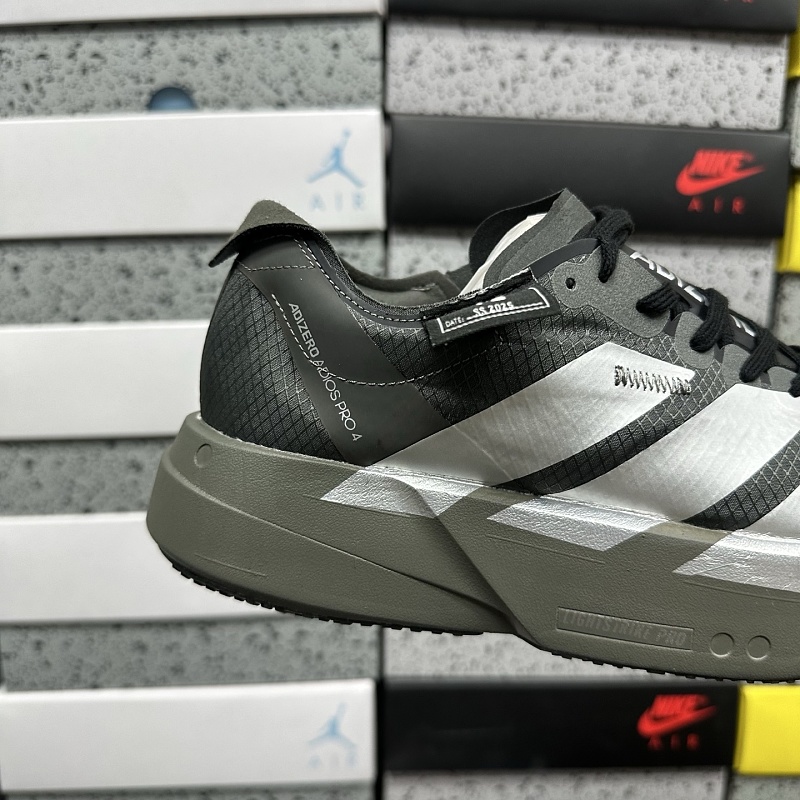 Adizero Adios 4M 5